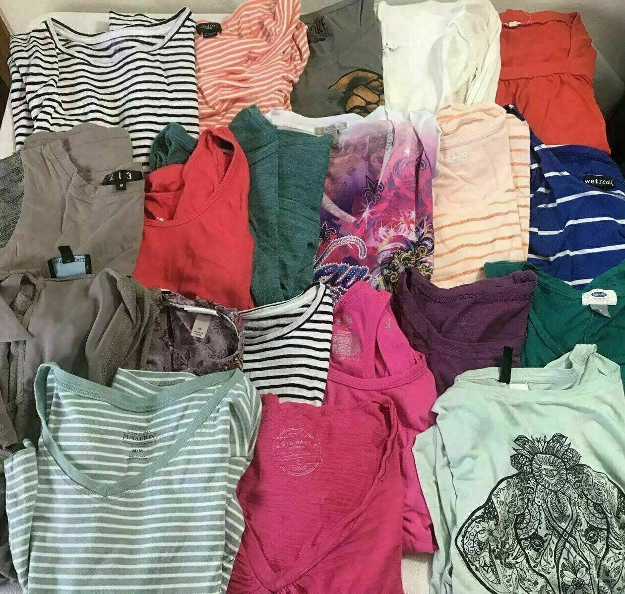 FIVE(5) pounds WOMEN's shirts WHOLESALE Lot SZ SMALL Tops Fall/Winter –  Retail in the Mail